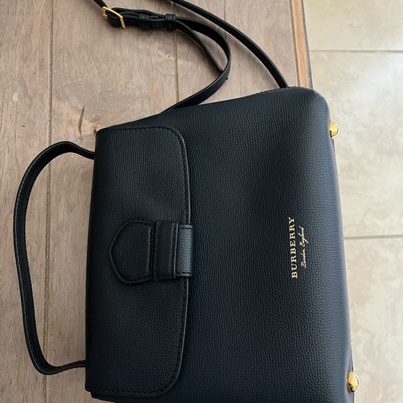 Burberry Camberley small leather shoulder bag - Picture 4 of 9